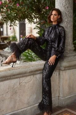 Jessalyn - Black 15 Jessalyn - Black -ALAMOUR ONLINE STORE 101 8fb851b9 373f 4a8d 830a 20997b869f03