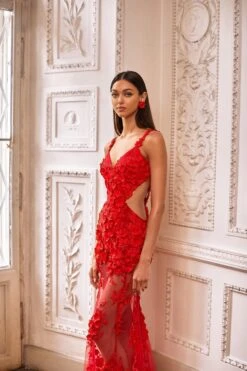 Fiorenza - Red -ALAMOUR ONLINE STORE 105 e77429b1 4312 40a6 9920 39081e662dbf