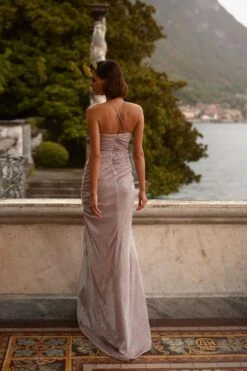 Front Page 9 Front Page -ALAMOUR ONLINE STORE 116 055deb61 d6a5 4e59 be45 d18f5174470d