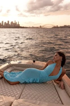 Grusilla Dress -ALAMOUR ONLINE STORE 13 ab5a5358 c5ae 446c 81c1 797cdf4bb1da