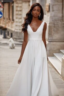 Keri Gown -ALAMOUR ONLINE STORE 16 01175432 1da4 4499 a384 f37c81786ccc