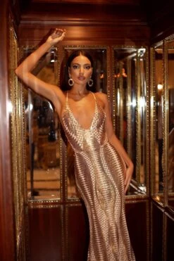 Luciya Sequin Gown - Gold -ALAMOUR ONLINE STORE 170 cd201282 b520 4072 b327 944590f8d727