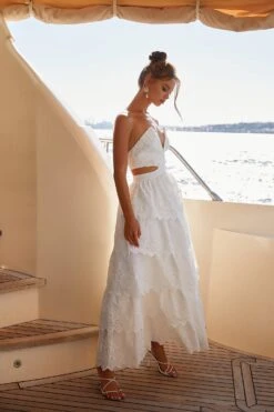 Antonella Dress -ALAMOUR ONLINE STORE 17 9198a462 7d0b 4bc9 9b17 286214b2f1e6