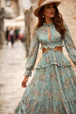 Adryana Dress -ALAMOUR ONLINE STORE 18 7307a6c9 2a7e 44b7 89d9 c84578946a15