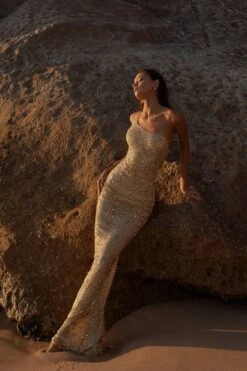 Jaquetta Dress -ALAMOUR ONLINE STORE 19 3678041f 6b93 48be a0bd 76719b2af697