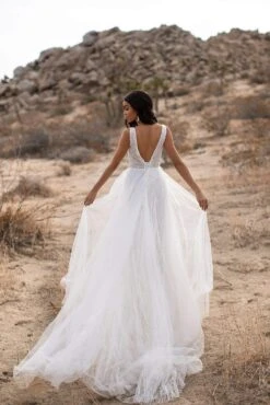 Hazel Gown 12 Hazel Gown -ALAMOUR ONLINE STORE 19 4bc2dd49 e5bf 4b57 8fa2 b3d0379fa007