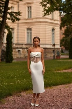 Yvonne Dress -ALAMOUR ONLINE STORE 1 18c24c3a e19f 4dc2 bffd 1d1c755b2843