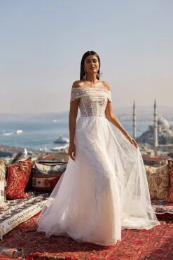 Sibeli Gown -ALAMOUR ONLINE STORE 20 d107ab2a b05c 4fc0 ba3f bb787037100a