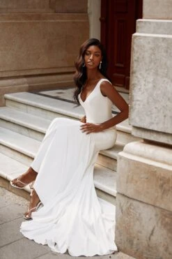 Katelyn Gown -ALAMOUR ONLINE STORE 25 1bf56e58 93ef 448d b020 ec9d30fc320e