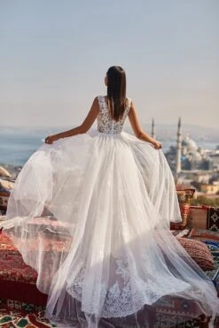 Kadri Gown -ALAMOUR ONLINE STORE 26 a0b8d546 decf 4813 b90c 0d33628695ab