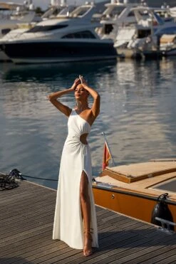 Rialda Dress -ALAMOUR ONLINE STORE 32 731bff00 85c3 46dc 89d4 aac5ef7559a6