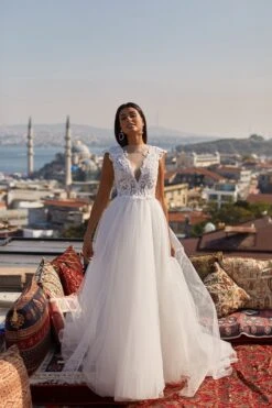 Sefa Gown -ALAMOUR ONLINE STORE 33 4d2c2ee2 57e1 49ba 89a8 f78c4a586556