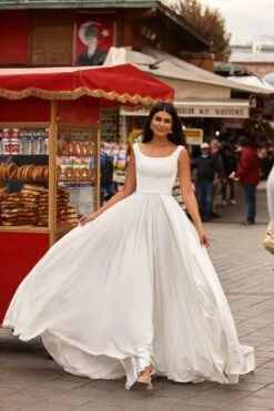 Elnara Gown -ALAMOUR ONLINE STORE 35 18d06904 605c 4f63 959b 7226633dc9f1