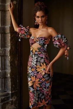 Flora Dress -ALAMOUR ONLINE STORE 35 742fa7a6 dc02 47b4 aed4 f43aaede8ca3