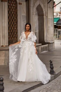 Roxelana Gown 10 Roxelana Gown -ALAMOUR ONLINE STORE 3 7aeacb4d bef9 487b 8bbd 9542d6f04e49