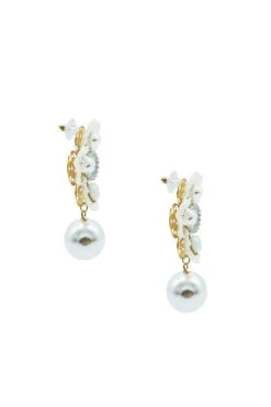 Averie White Flower Pearl Earrings -ALAMOUR ONLINE STORE 409