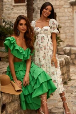 Tia Set -ALAMOUR ONLINE STORE 40 7a618051 2eb7 4f92 9b97 79abc32f9276