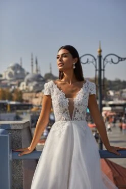 Emiri Gown -ALAMOUR ONLINE STORE 41 2ac1924c 10bb 411e 92c9 965f44f29dd4