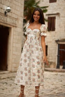 Brissa Dress -ALAMOUR ONLINE STORE 44 5aad2023 672f 4b43 b6e7 462b0d8c083b