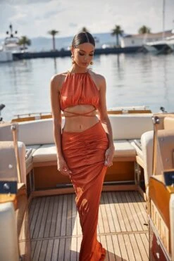 Emilia Set -ALAMOUR ONLINE STORE 49 0d53c8c3 43d0 441c b3d1 bded9dfc9200