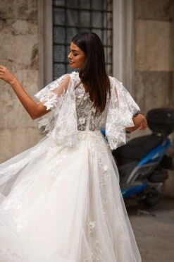 Roxelana Gown 11 Roxelana Gown -ALAMOUR ONLINE STORE 4 343aa23a c2d6 4609 bcac 5123e7af5d37