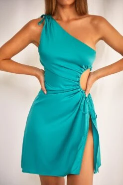 Carmen Dress 13 Carmen Dress -ALAMOUR ONLINE STORE 4 c198d653 a839 4c67 8b84 d4b7efb98fd7