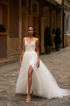 Amberlie Gown -ALAMOUR ONLINE STORE 53 35412bae 9fc6 45ee 90b1 c827288fe307