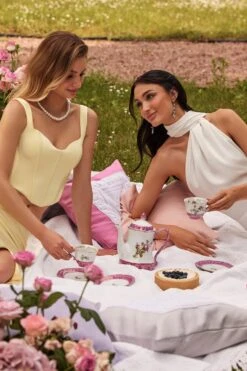 Sofia - White -ALAMOUR ONLINE STORE 60 bb59c980 ecd5 4573 96ab 964455af8694