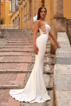 Kasey - White 24 Kasey - White -ALAMOUR ONLINE STORE 66 b933e67d 376c 417b 8bf6 960d668eaa8a