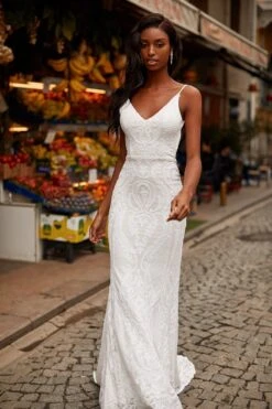 Sabrina - White 9 Sabrina - White -ALAMOUR ONLINE STORE 83 db551e81 1c83 450d acae 768cf9c89db4