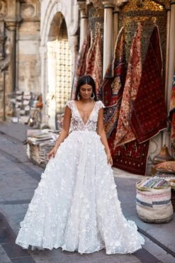 Derya Gown -ALAMOUR ONLINE STORE 84 5ca83dc3 9ddf 4d66 92d8 eda5599e0c09