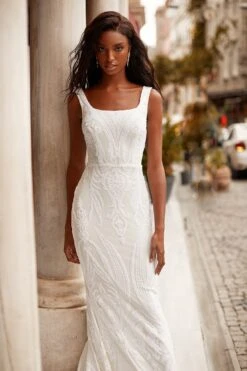 Cyndi - White -ALAMOUR ONLINE STORE 85 57d14f75 c046 4f91 9773 794c337d8c1a