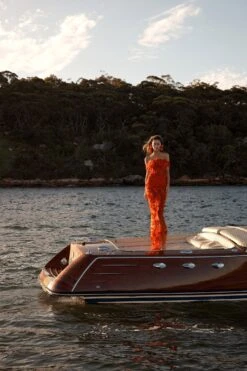 Florentina Floral 3D Red Roses Dress Dress -ALAMOUR ONLINE STORE 8 290ee8d9 73cc 4410 872f 95f914c41b7f