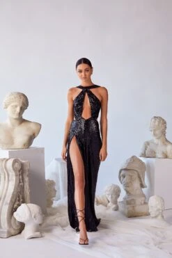 Vittoria - Black -ALAMOUR ONLINE STORE 8 ee705eRERYce c702 4056 8d3c 664b94257b23 1600x 819b3c0f 4a22 4b05 8cd6 b89e3bd532af