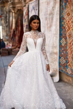 Caria Gown -ALAMOUR ONLINE STORE 90 25115387 d4d9 4c43 9e9d 6ae73d247212