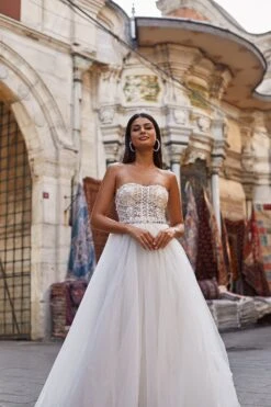 Damla Gown -ALAMOUR ONLINE STORE 93 32b4a563 6470 4d51 a376 7a29b5ffb233