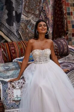 Damla Gown -ALAMOUR ONLINE STORE 99 508a6ab5 5ff7 40e8 8f1c 75b37827e06c