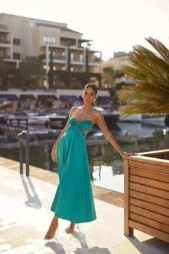 Karmira Dress -ALAMOUR ONLINE STORE 9 6cf20cb2 4fa3 49c6 8e9a b2b7dfb281a3