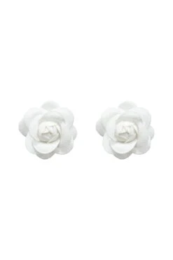 Katie White Flower Studs -ALAMOUR ONLINE STORE earrings131 0d1c5be3 0bd9 4957 a68a 0fcf29484c8a