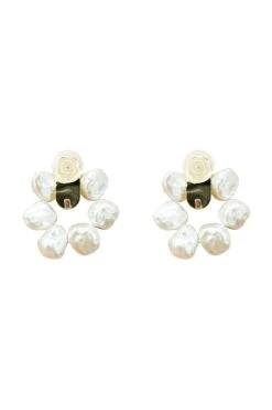 Elsa Pearl Earrings -ALAMOUR ONLINE STORE earrings272 a382bbe8 31fc 4360 a387 c980a8f8c372